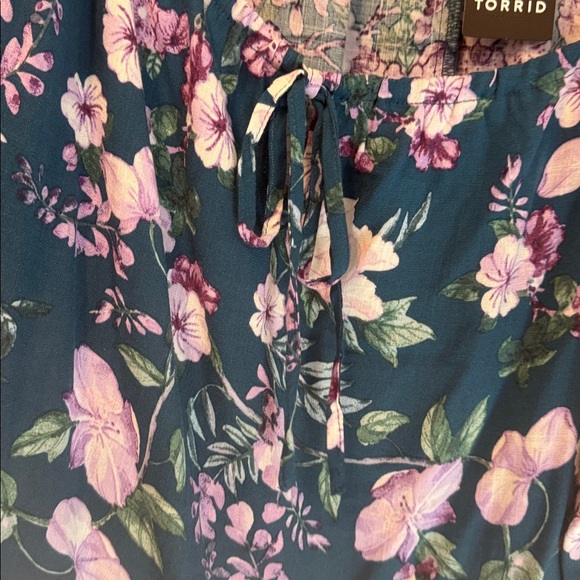 Torrid Slub Short Flutter Sleeve Melinda Floral Legion Teal Blue Women's Top 3X - Picture 12 of 13